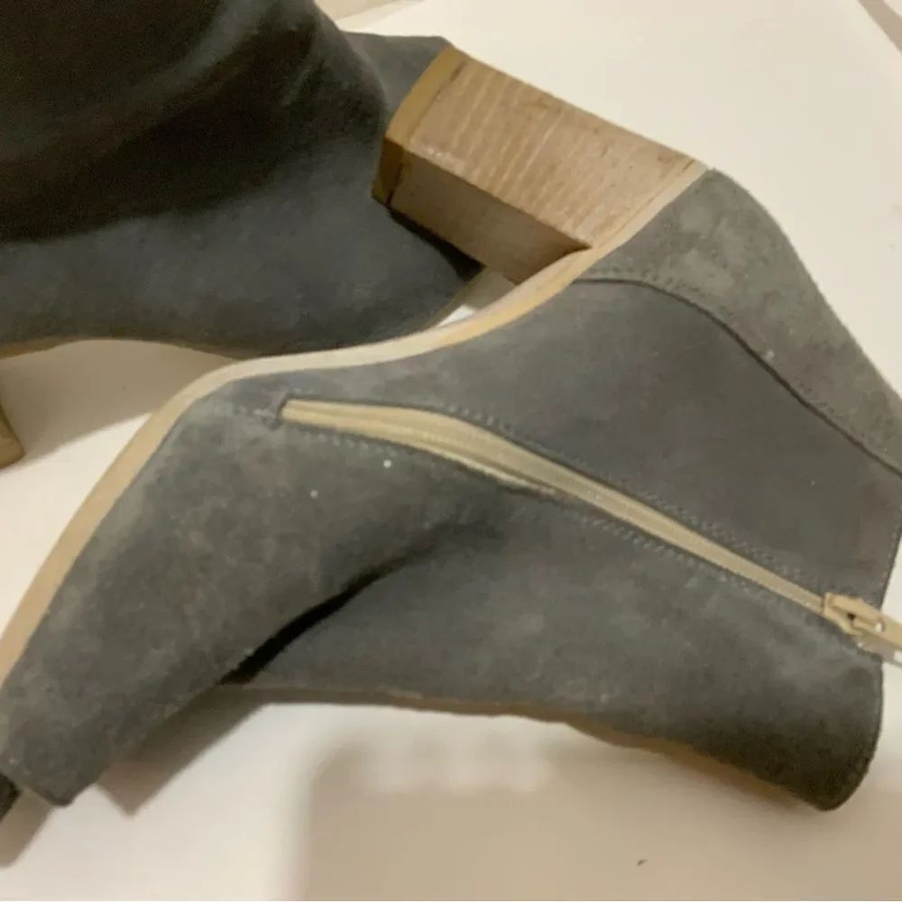 Lavorazione Artigiana Gray Suede open toe  Ankle Boots Zip Women's Size 38